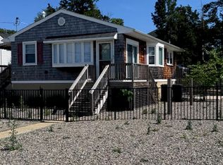 115 Green Island Rd, Toms River, NJ 08753