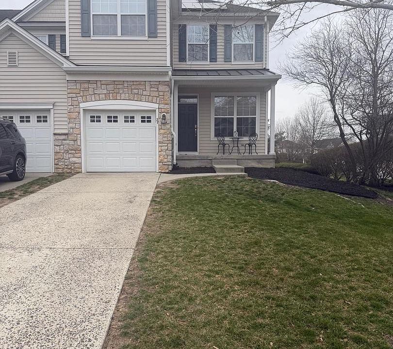 1st image of 27 Compass Cir