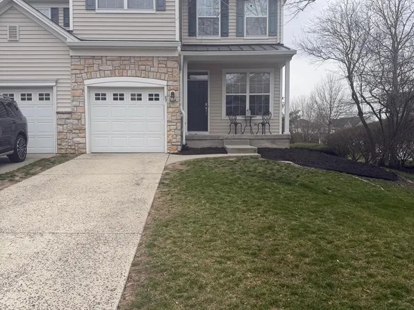 27 Compass Cir, Mount Laurel, NJ 08054