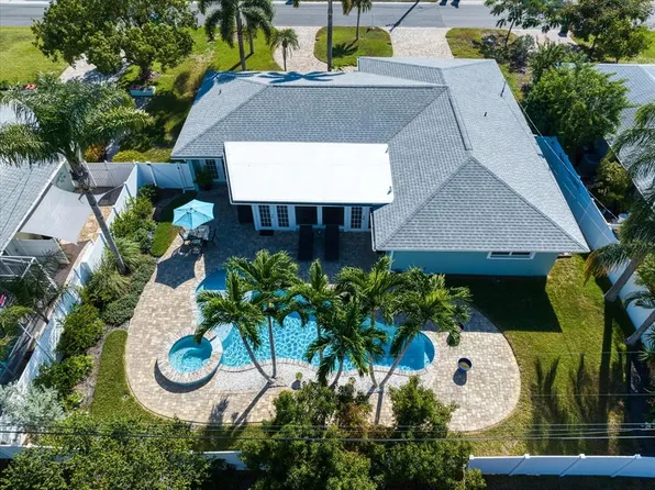 4245 Harbor Hills Dr, Largo, FL 33770