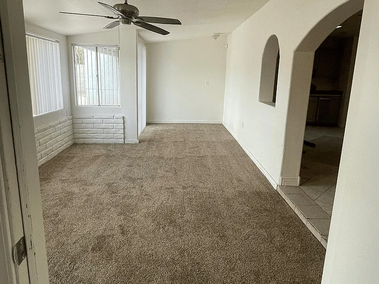 3138 W Bloomfield Rd — Photo 8
