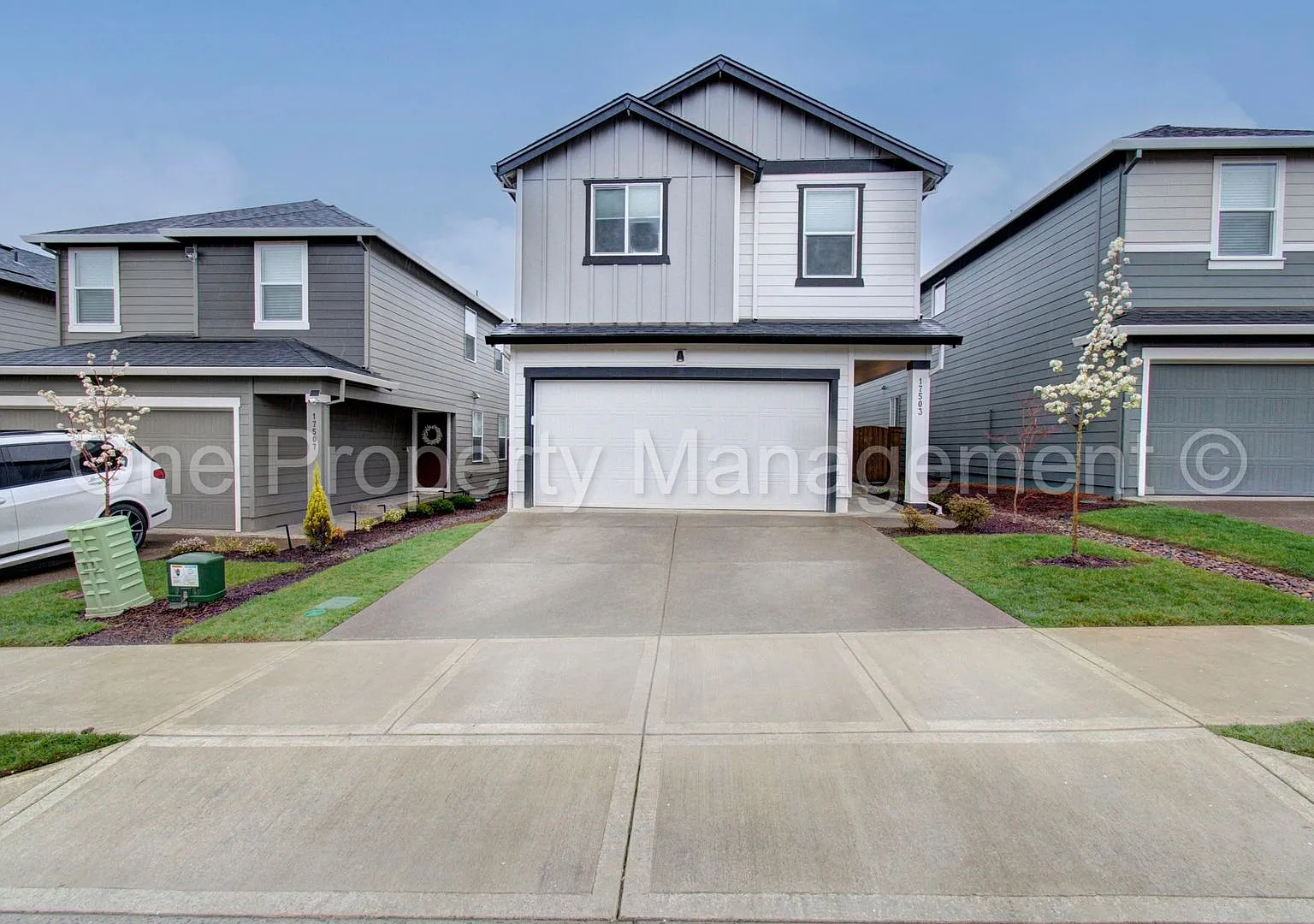 Newer Construction in Ridgefield! — Photo 1