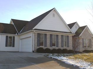 2019 Pheasant Ridge Dr, Warsaw, IN 46580