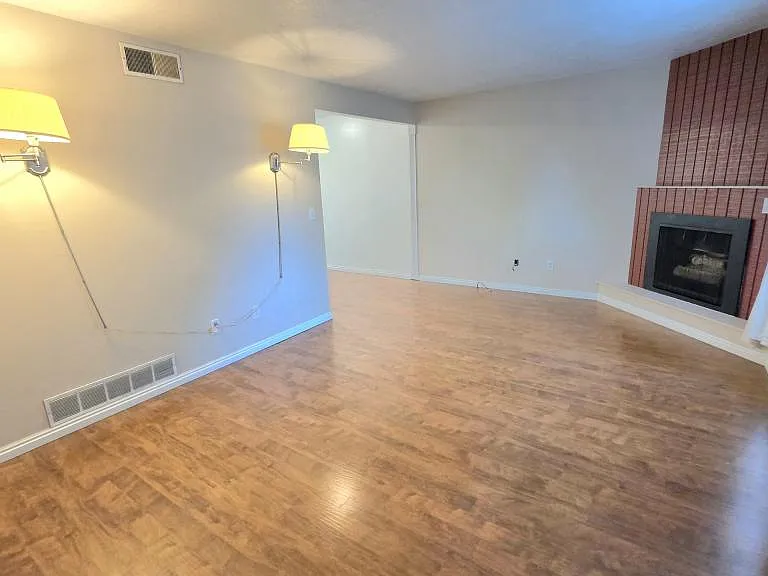 3922 Lamplighter Way — Photo 3