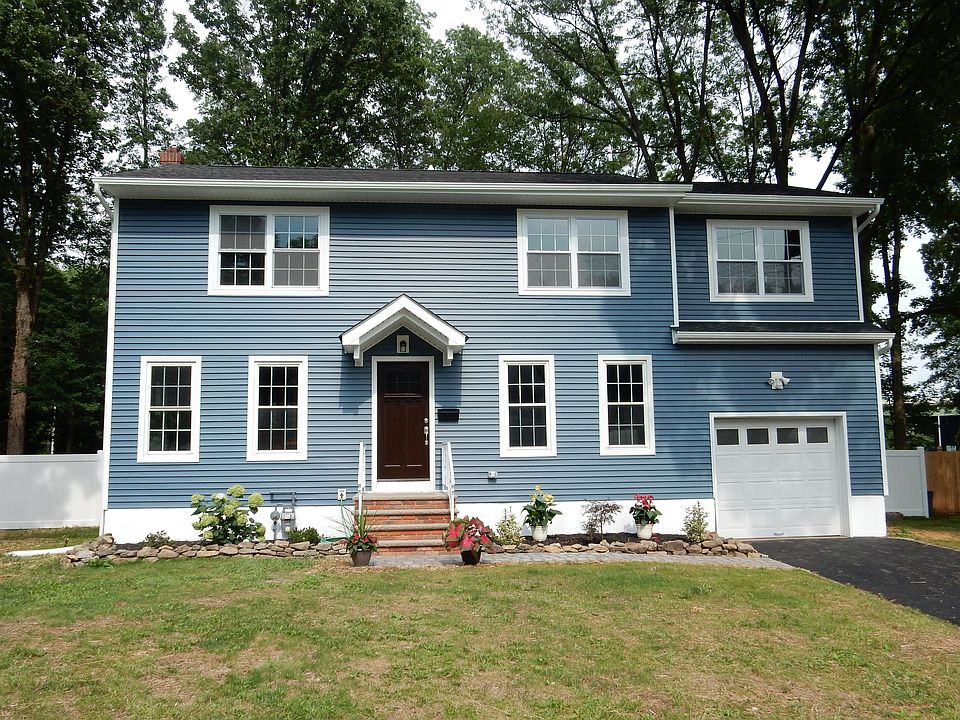 1st image of 223 Sailer St