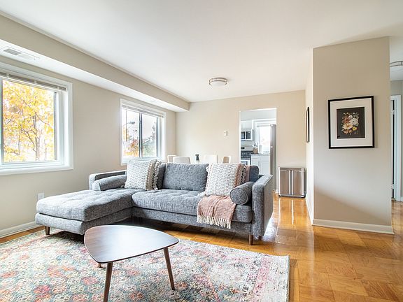 5th image of 413 E Bellefonte Ave #D1