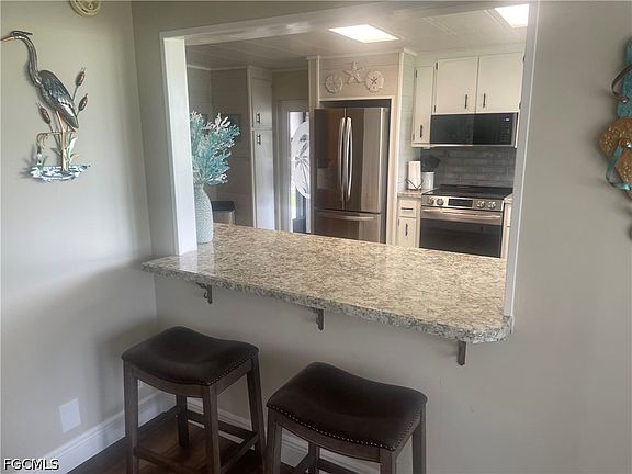 2nd image of 335 Nicklaus Blvd