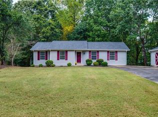 4765 Perry Rd, Gainesville, GA 30506