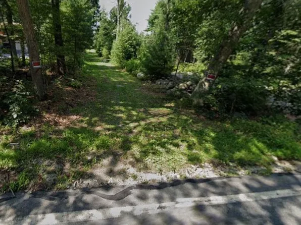 0 SW Main St, Douglas, MA 01516