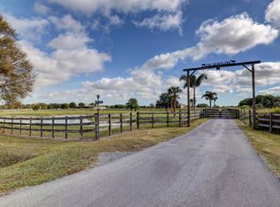 1700 Trowbridge Rd, Fort Pierce, FL 34945