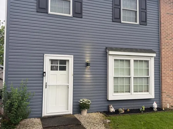620 Bernhard Ave, Mount Joy, PA 17552
