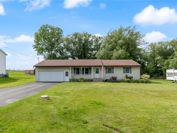 7595 Salmon Creek Rd, Williamson, NY 14589