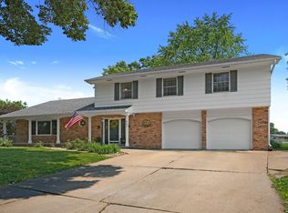 247 Lambeth Rd, Waterloo, IA 50701