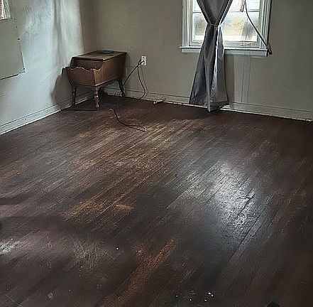 2nd image of 3773 Greenbush Dr