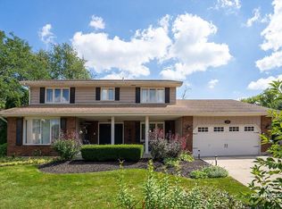 155 Brookside Dr, Elgin, IL 60123