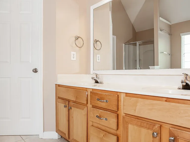 10023 Montrose Dr NW — Photo 12