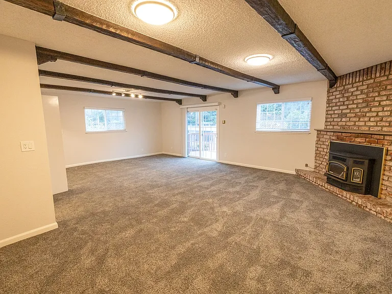 609 Poinsettia Ave — Photo 19