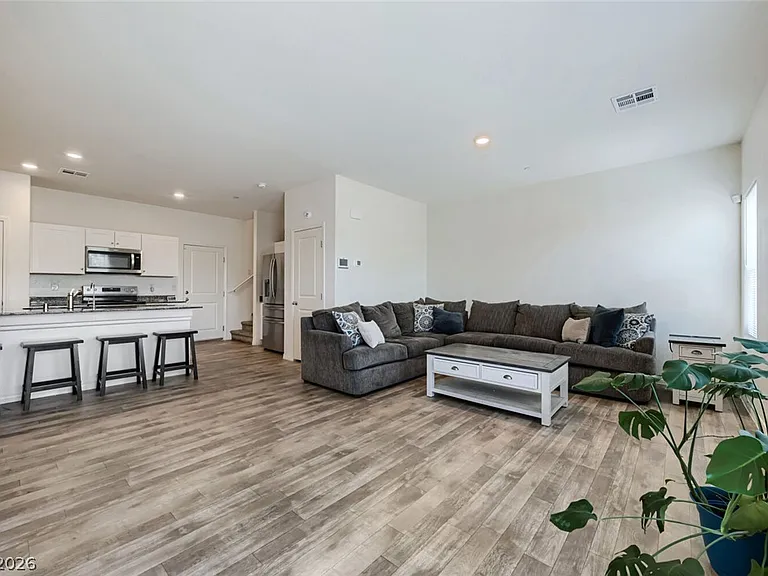 4277 Venus Falls Ave — Photo 5