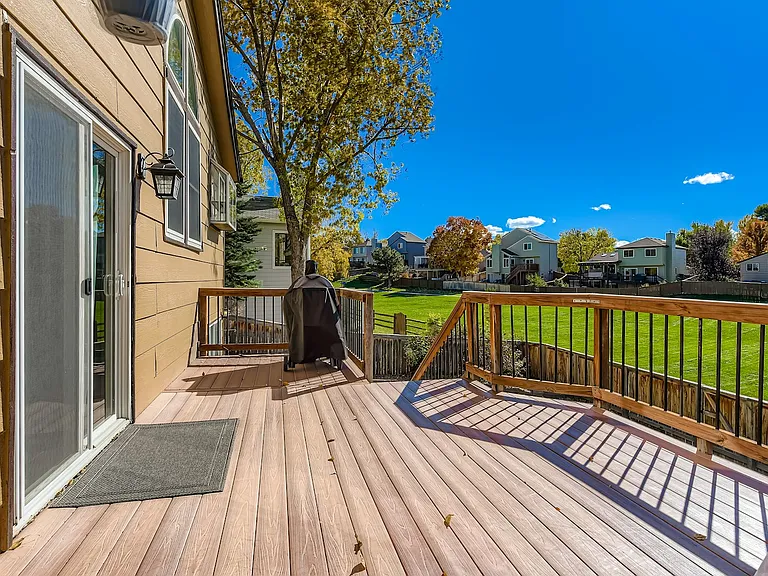 6276 Nassau Ct — Photo 24