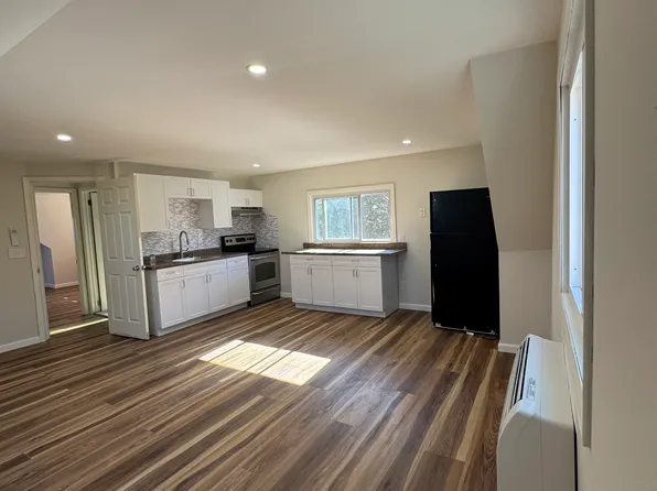 (undisclosed Address), West Babylon, NY 11704