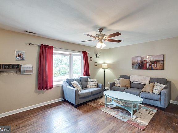 3rd image of 1801 Hylton Ave