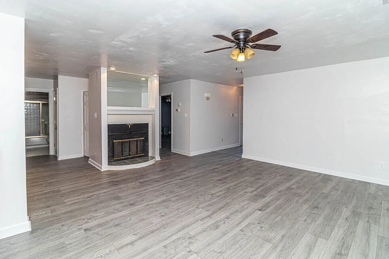 2 bed, 2.0 bath, $1,400 — Photo 4