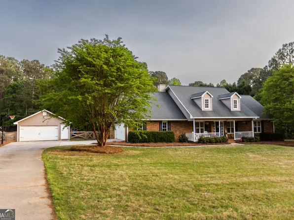 184 Wildflower Dr, Social Circle, GA 30025