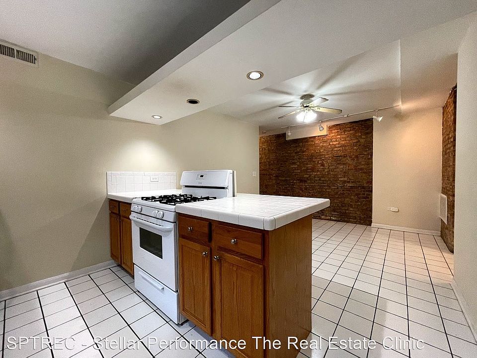 1st image of 4114 N Clarendon Ave APT G