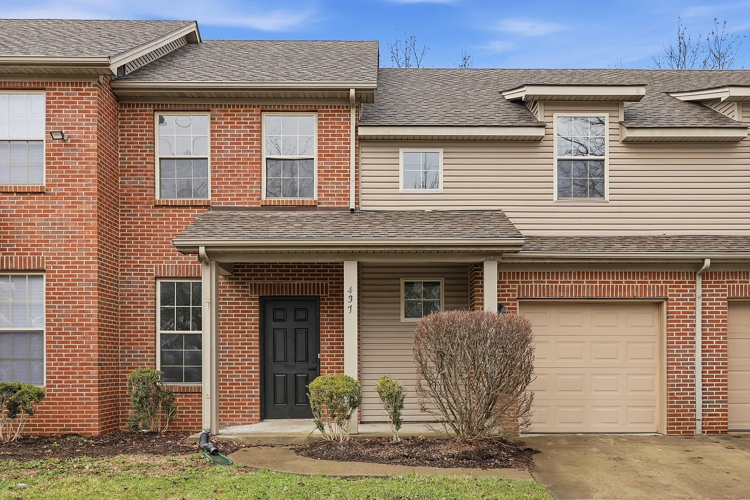 433 Newbury Way photo 1