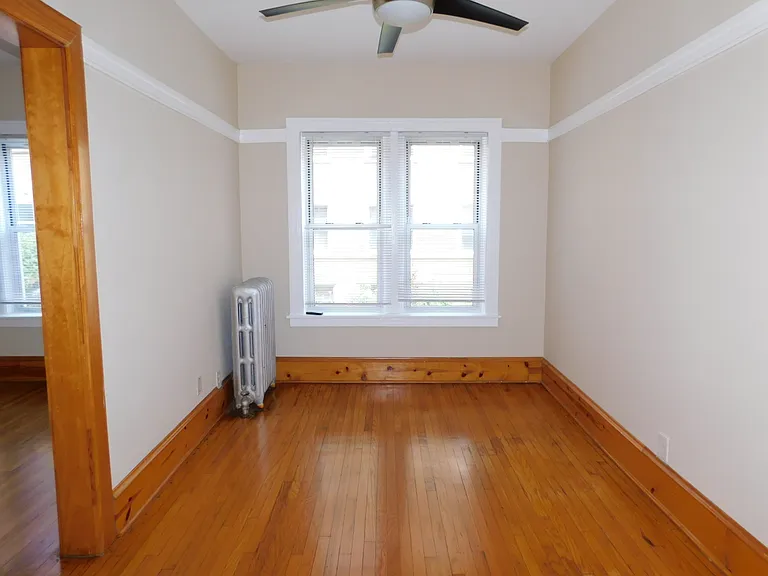 1319 W Touhy Ave #14 — Photo 3