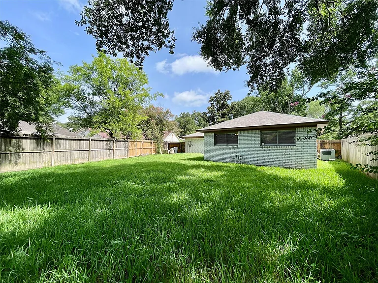 5375 Little John Ln — Photo 23