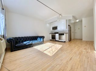 319 E 8th St APT 3, New York, NY 10009