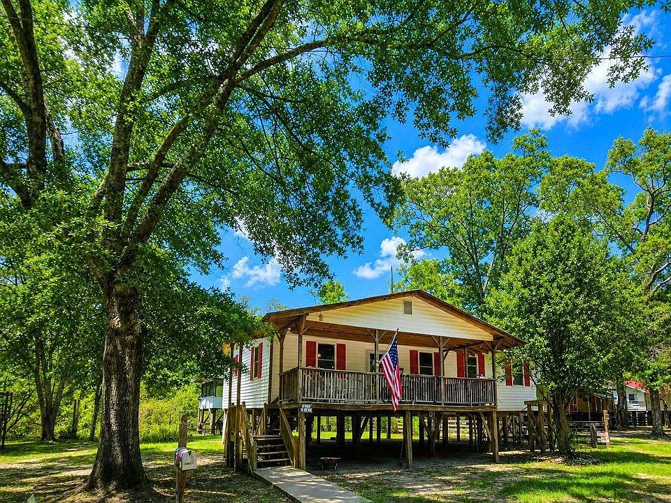 1st image of 1239 Holly Ridge Ln