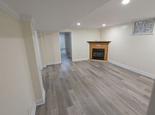 3263 Cawthra Rd, Mississauga, ON L5A2X4