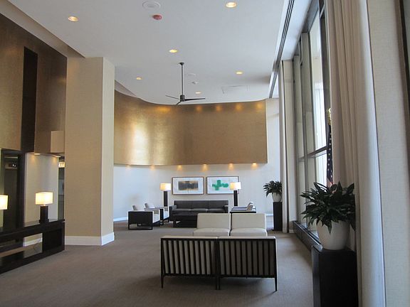 3rd image of 3930 N Pine Grove Ave APT 1609