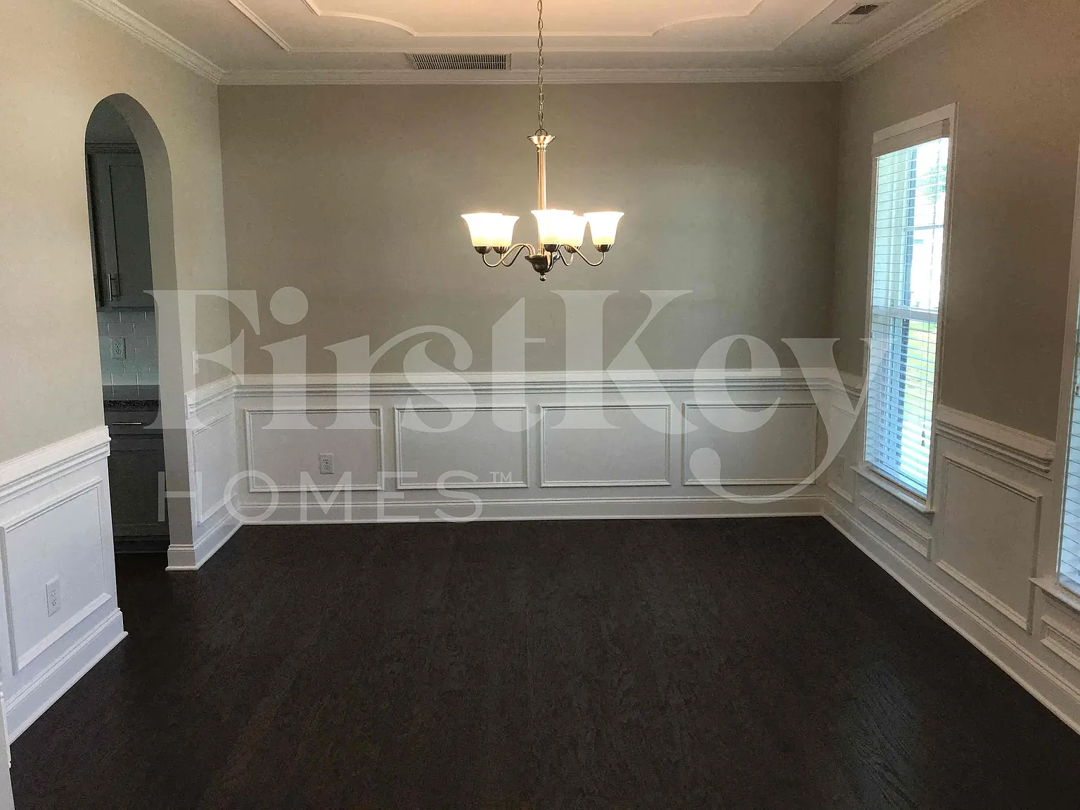 3 bed, 2.5 bath, 2620 sqft, $2,950 — Photo 3