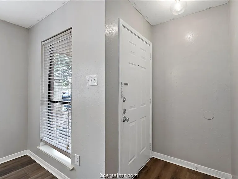 616 Cross Timbers Dr — Photo 4