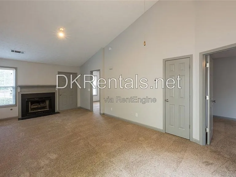 207 Daventry Way — Photo 9