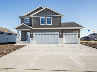 422 Reese Way, Mapleton, ND 58059
