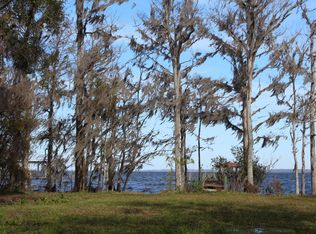 718 Cedar Creek Rd, Palatka, FL 32177