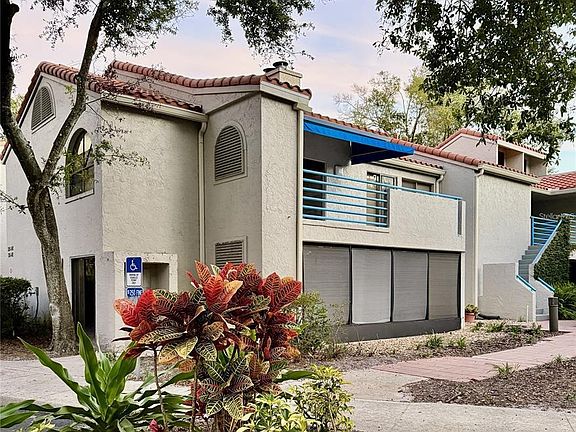 3rd image of 1000 WINDERLEY PLACE #239