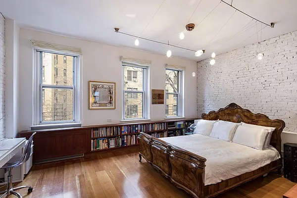 Sold by Brown Harris Stevens | media 23