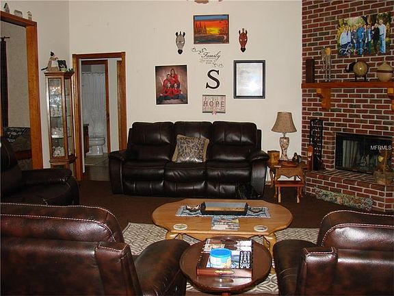 3rd image of 106 Waldemar Ct SE