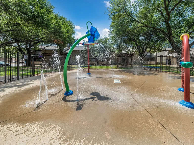 Splash Pad at the Bonaventure Community