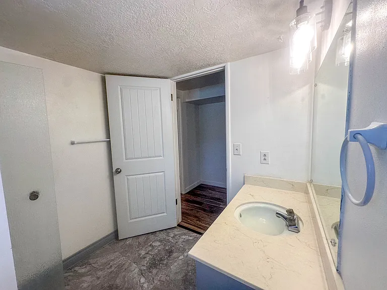 7623 S Cambria Cir #B — Photo 13