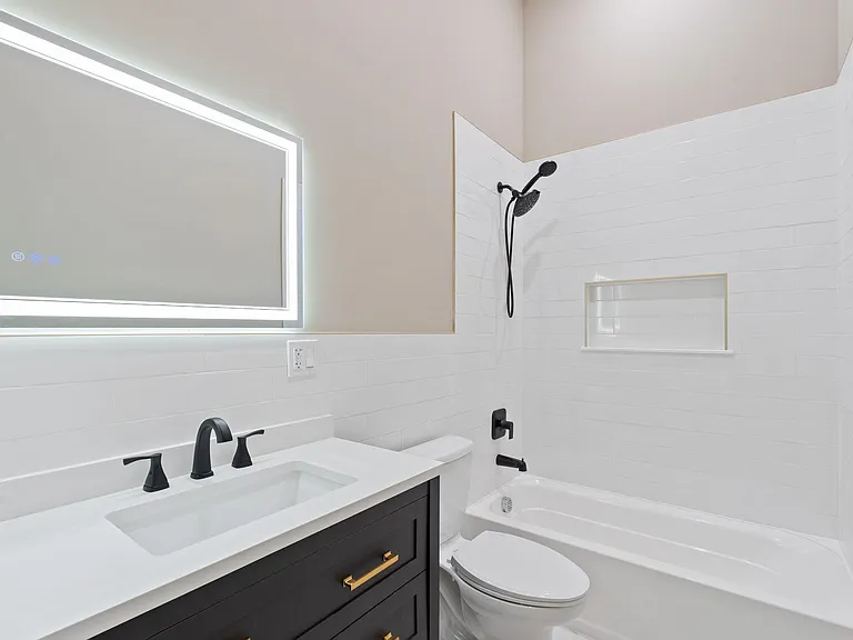 150 W Side Ave #1 — Photo 13