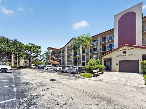13055 SW 15th Ct Photo 1