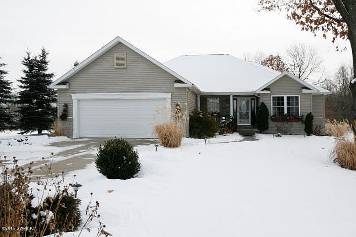 1st image of 364 Goldenview Dr