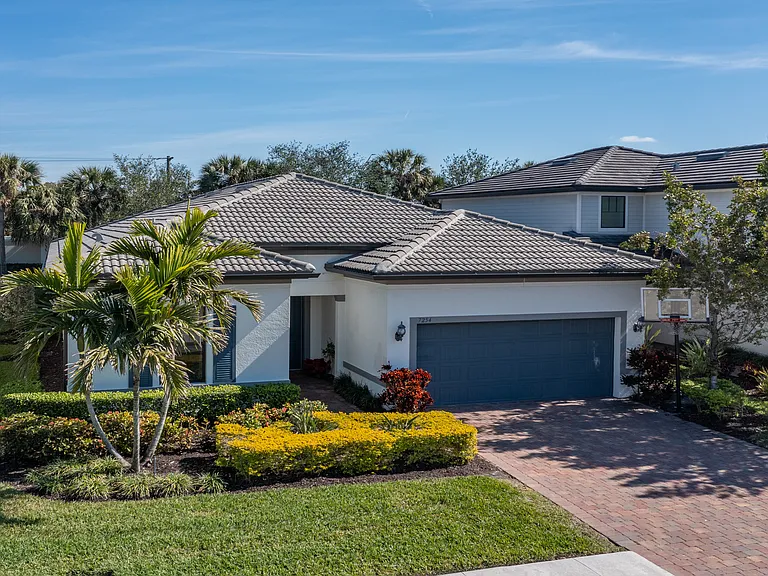7254 Wilton Dr — Photo 39