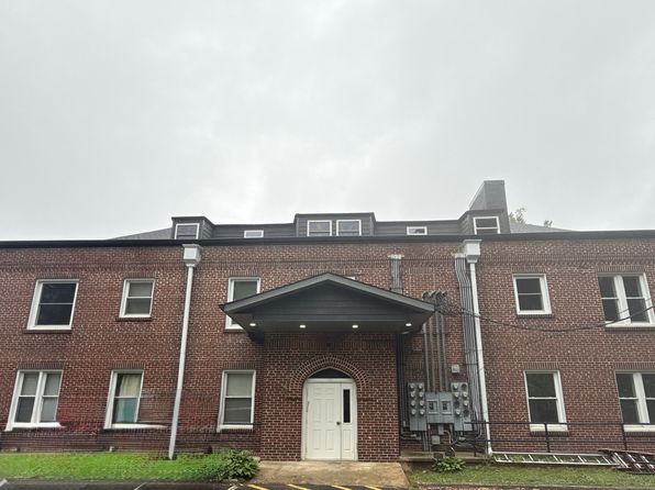 35 James Dr #2C